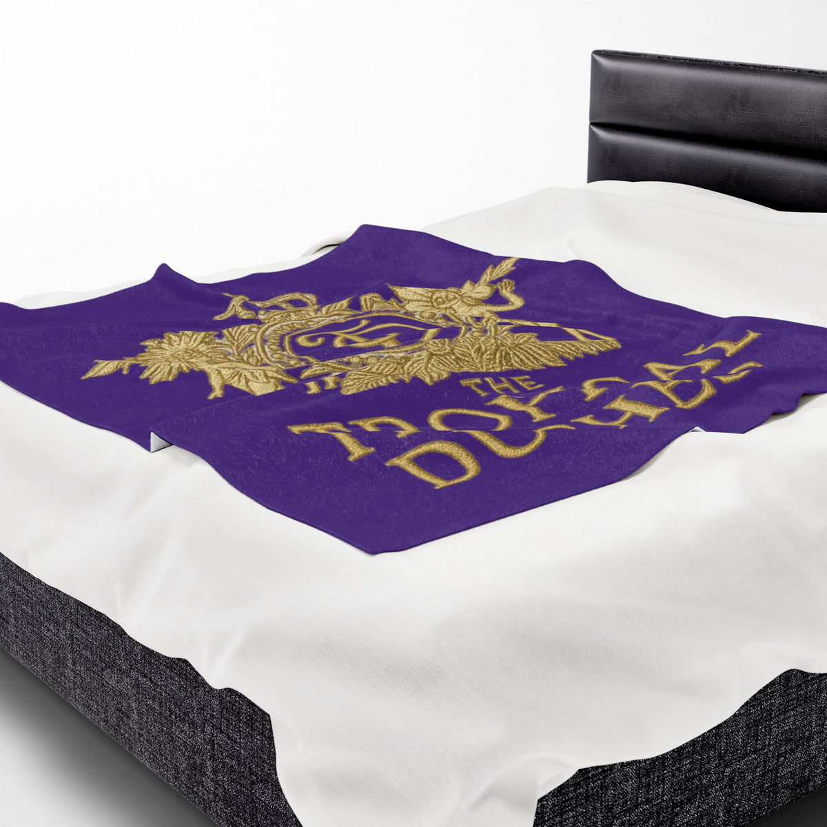 Tropical Duchess Velveteen Plush Blanket - Luxurious Comfort for Cozy Nights