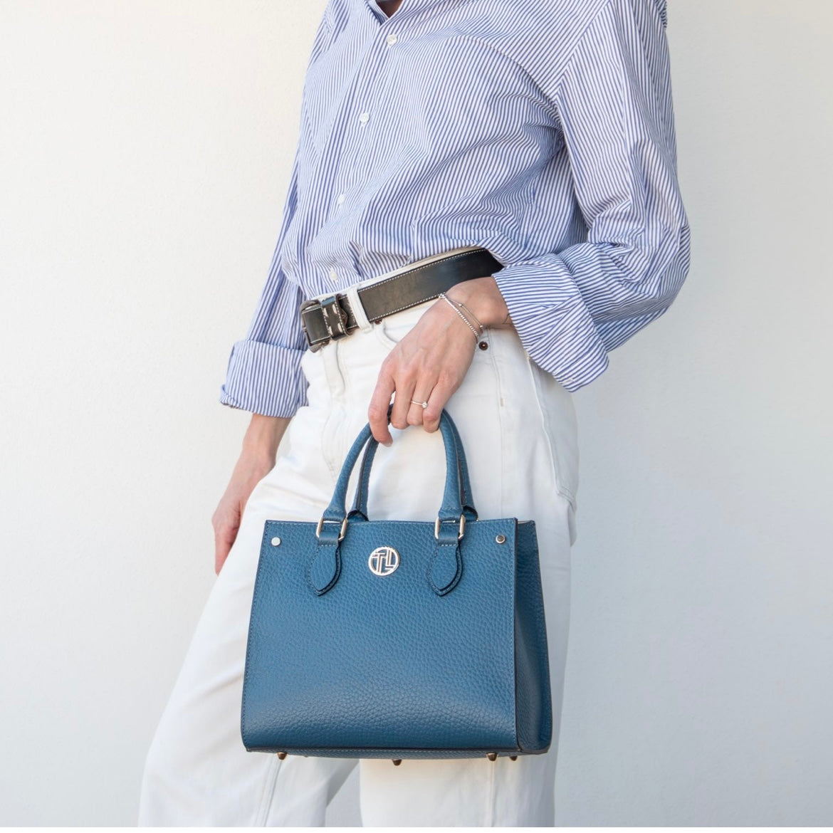 The Tropical Duchess Tuscany Leather DAMA TL142565 Leather Handbag in Denim