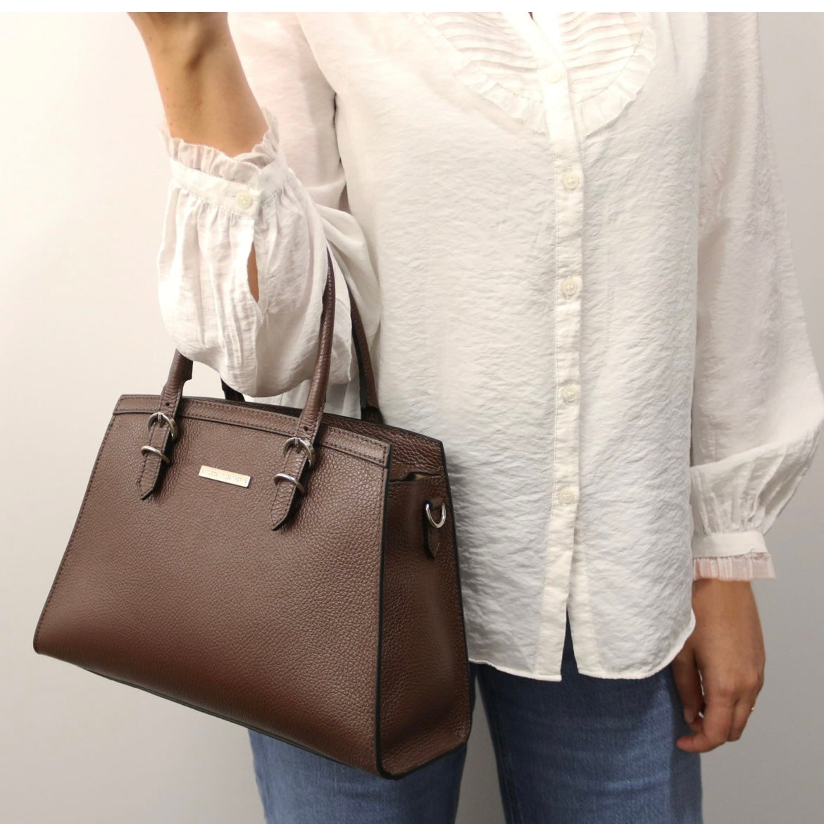 The Tropical Duchess Tuscany Leather TL BAG TL142147 Leather Handbag in Cognac