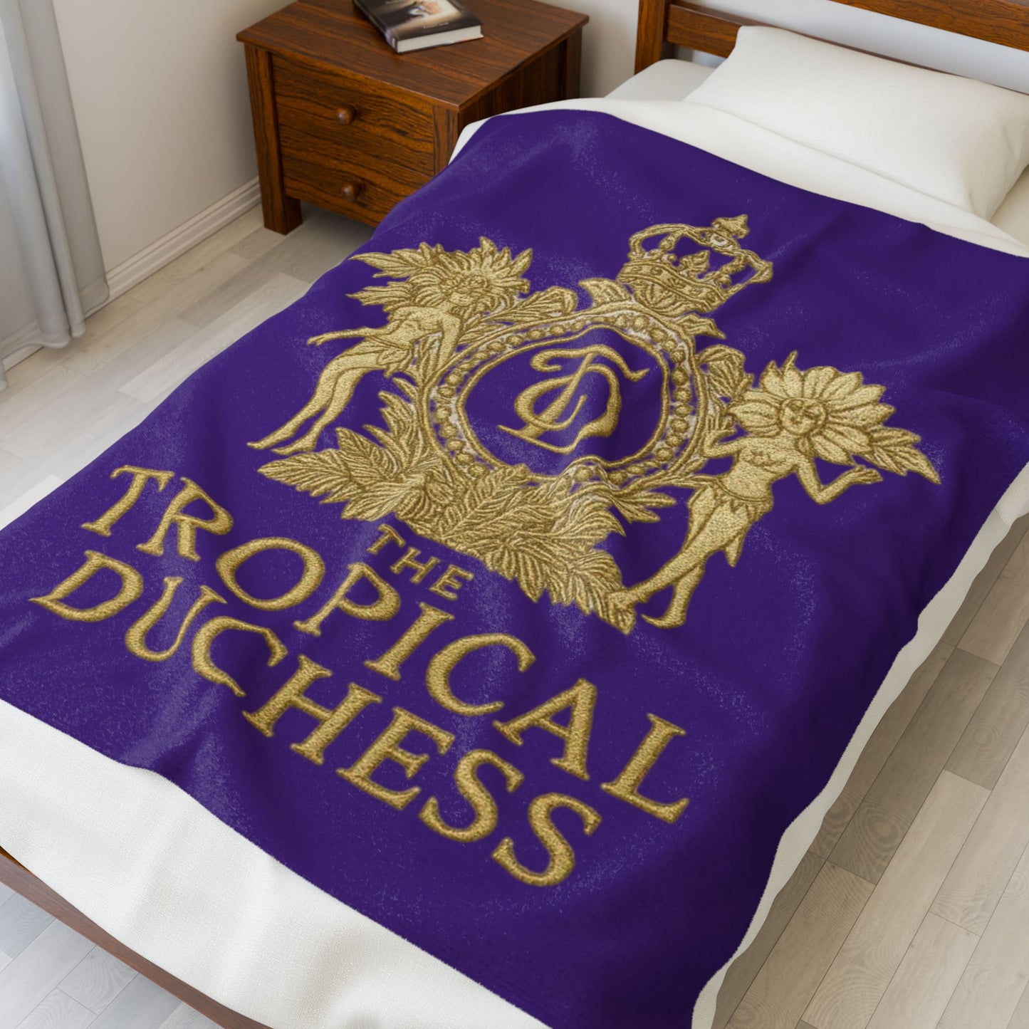 Tropical Duchess Velveteen Plush Blanket - Luxurious Comfort for Cozy Nights