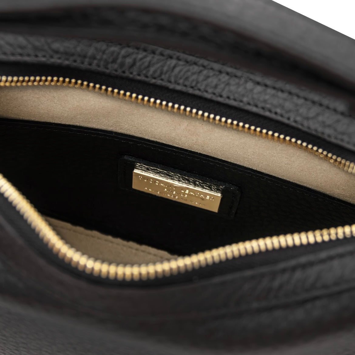 The Tropical Duchess Tuscany Leather HOBLÒ TL142563 Soft Leather Handbag in Black