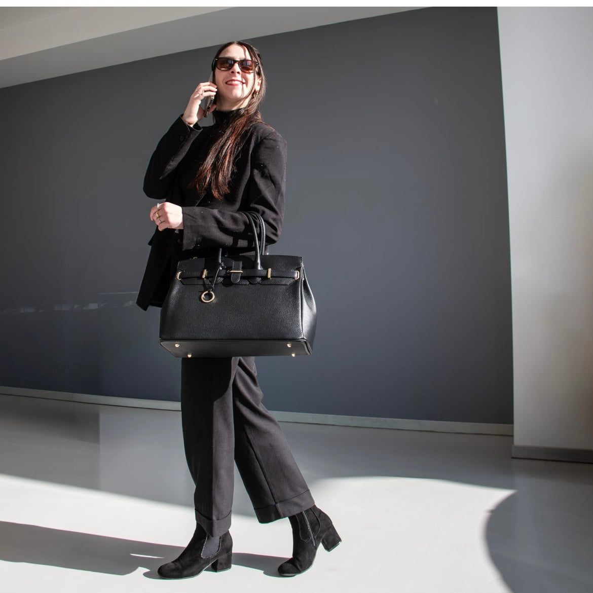 The Tropical Duchess Tuscany Leather TL BAG TL141529 Leather Handbag With Golden Hardware in Turquoise