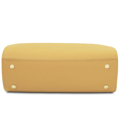 The Tropical Duchess Tuscany Leather Tote MAISY TL142455 in Pastel Yelllow