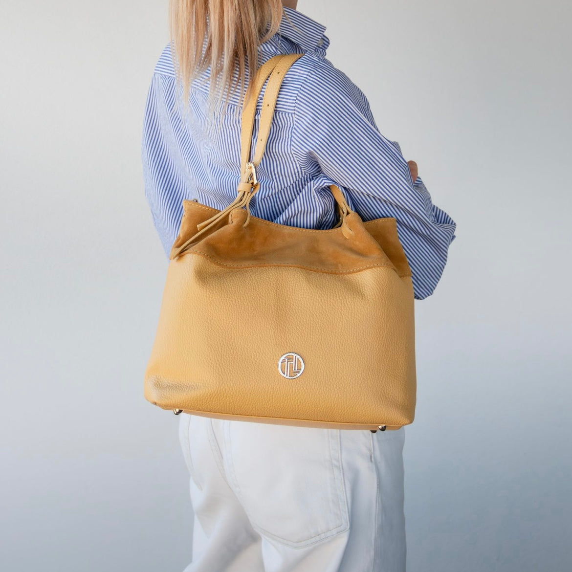 The Tropical Duchess Tuscany Leather  DIADE TL142587 Soft Leather Shopping bag in Yellow