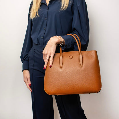 The Tropical Duchess Tuscany Leather  TL BAG CAMELIA TL141728 Leather Handbag in Lipstick Red