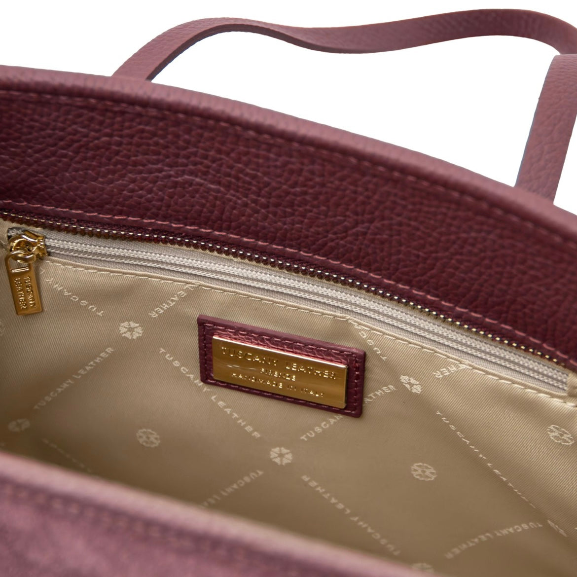 The Tropical Duchess Tuscany Leather FRAME TL142513 in Bordeaux